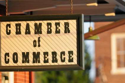 4 Reasons to Join Your Local Chamber of Commerce